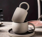 Juego de tazas y platillo de fina cerámica