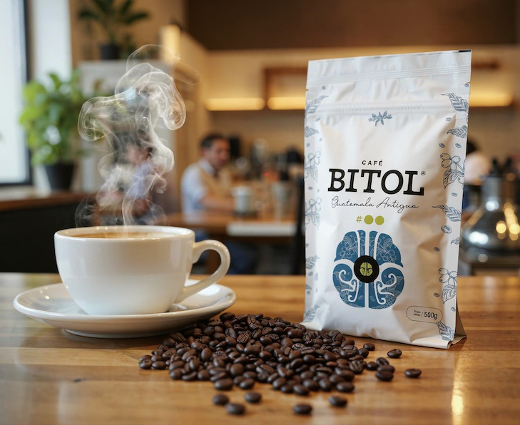 Guatemala Antigua: Notas de Chocolate, frutos secos y caramelo, tueste medio, 100% arábica.